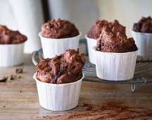 Baking with stevia: chocolate muffins