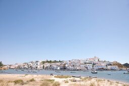 Portugal, Algarve, Blick auf Ferragudo