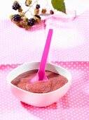 Blackberry and banana purée (baby food)
