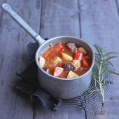 Gulaschsuppe mit Kartoffeln