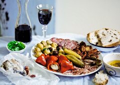 Verschiedene Antipasti