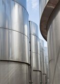 Stainless steel tanks for storing wine