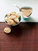 Walnut meringues with coffee cream