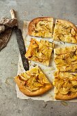 Pizza di patate al rosmarino (potato pizza with rosemary)