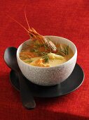 Crab soup with white asparagus