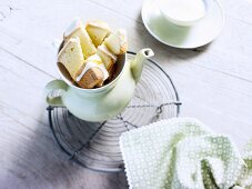 Zitronenkuchen mit Zuckerguss