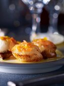 Fried scallops with citrus fruits