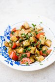 Bread salad with tomatoes and capers