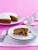 Carrot cake with icing sugar