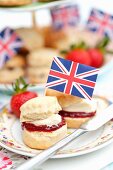 Scones mit Union Jack