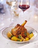 Lamb knuckle with saffron potatoes (Christmas)