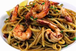 Spaghetti with king prawns and chilli herb sauce