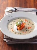 Mustard soup with salmon and dill