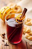 Mulled wine with cinnamon, oranges and cloves