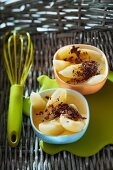 Vanilla crème with pears and grated chocolate