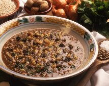 Zuppa di orzo con le lumache (barley broth with snails)