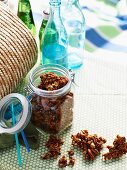 Spicy nut and cereal clusters for a picnic