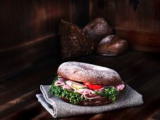 Bagel with ham and cress