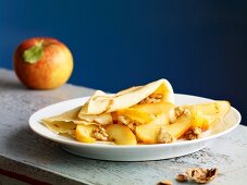 Crepe with caramelised apples and walnuts