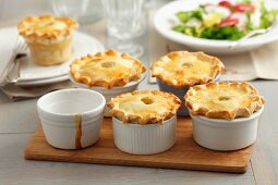 Several small minced meat pies