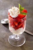 Fragole e panna (strawberries and cream, Italy)