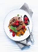 Mocha pudding with raspberries