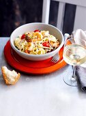 Fettuccine with prawns, fennel and tomatoes