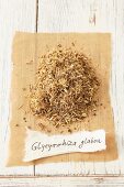 Getrocknete Süssholzwurzel (Glycyrrhiza glabra)