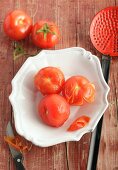 Gehäutete Tomaten