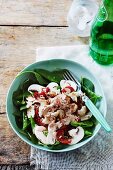 Spinach salad with mushrooms