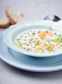 Pea soup with cream and carrots