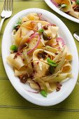 Pappardelle con finocchio e olive (Bandnudeln mit Oliven & Fenchel)