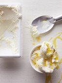Vanilla ice cream with sea salt and olive oil (view from above)