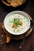Cheese and onion soup with croutons