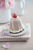 An elegant strawberry cake