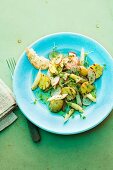 Grillkartoffelsalat mit Spargel und Radieschen