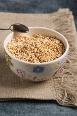 Wholemeal puffed quinoa
