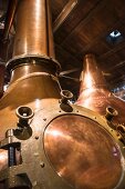 Brennkessel zur Whiskyherstellung in einer Destillerie