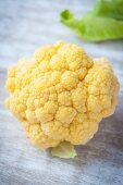 Yellow cauliflower (close-up)