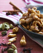 Seasoned nuts for nibbling