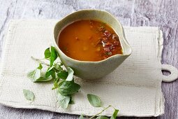 Tomato dressing with basil