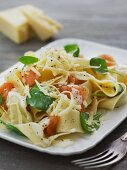 Tagliatelle with smoked salmon, basil and grated cheese