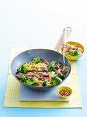 Stir-fried beef and broccoli with noodles