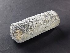 Le joug (French goat's cheese)