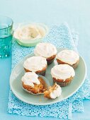 Carrot-apple cupcakes with butter cream