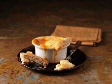 Smoked haddock fondue with slices of bread