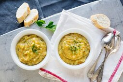 Potato soup with baguette