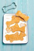 Wholemeal carrot biscuits for dogs