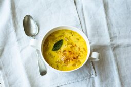 Spicy onion and saffron soup