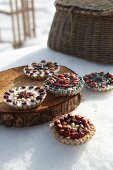 Bird cakes: cakes made from bird food, berries and almonds